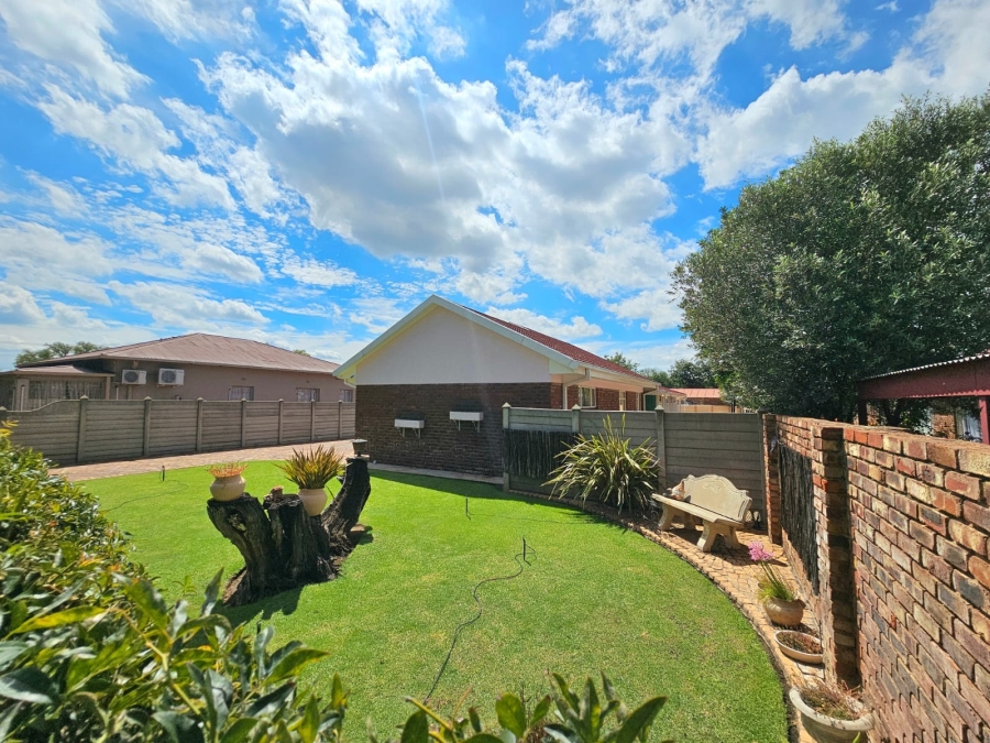 3 Bedroom Property for Sale in Potchefstroom North West